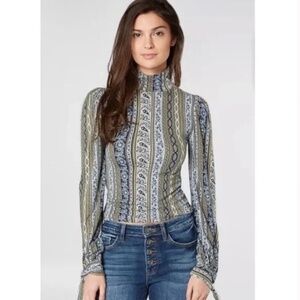 FREE PEOPLE Donatella Mock Neck Puff Shoulder Sleeve Size Large